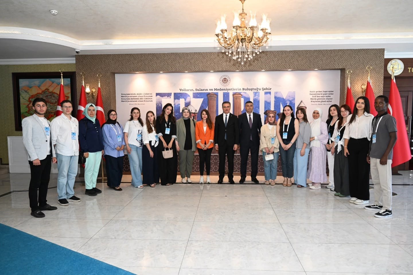vali-barus-uluslararasi-tomer-ogrencilerini-kabul-etti
