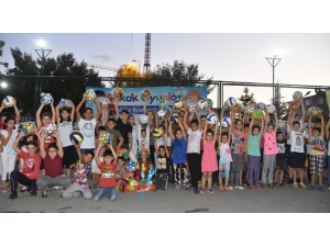 Çocuklar, Unutulmaya Yüz Tutmuş Oyunları Oynayarak Keyifli Vakit Geçirdi