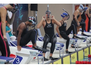 Paletli Yüzmede 1 Altın 1 Bronz Madalya