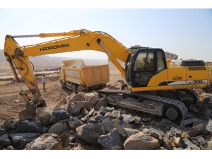 Haliliye Belediyesi Dağeteği’nde 28 Yeni Yol Açtı