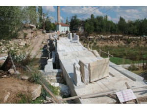 "Çavdarhisar’ın Keşfedilmemiş Tarihi Güzellikleri Yeni Kazılarla Gün Yüzüne Çıkartılıyor"