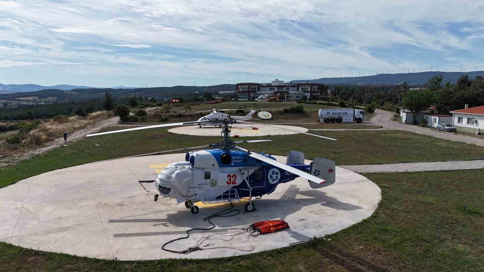 canakkale-de-ates-savascilari-1-4-ucak-6-helikopter-89-arazoz-ve-1123-personel-ile-yangin-sezonuna-hazir