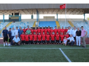 Adaspor Sezonu Açtı