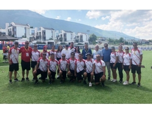 Mete Gazoz’dan Bir Altın Da Bulgaristan’da