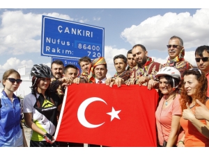 Çorum’dan Getirilen Türk Bayrağı Çankırı’da