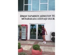 Burak Yılmaz’dan Örnek Paylaşım