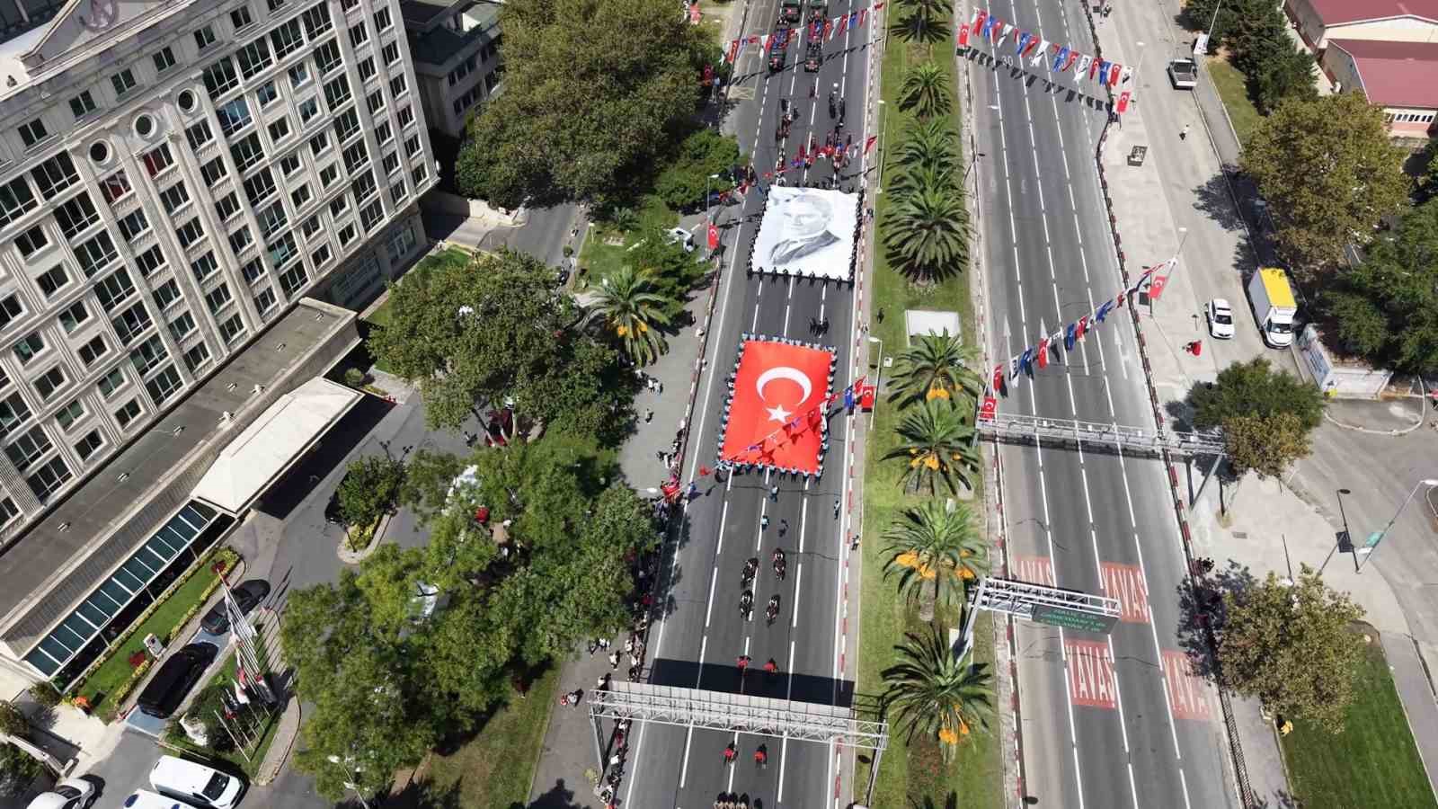 vatan-caddesi-nde-30-agustos-zafer-bayrami-toreni