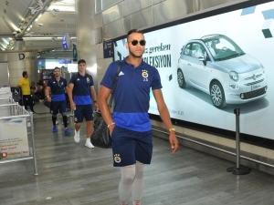 Fenerbahçe, Benfica Maçı İçin Yola Çıktı