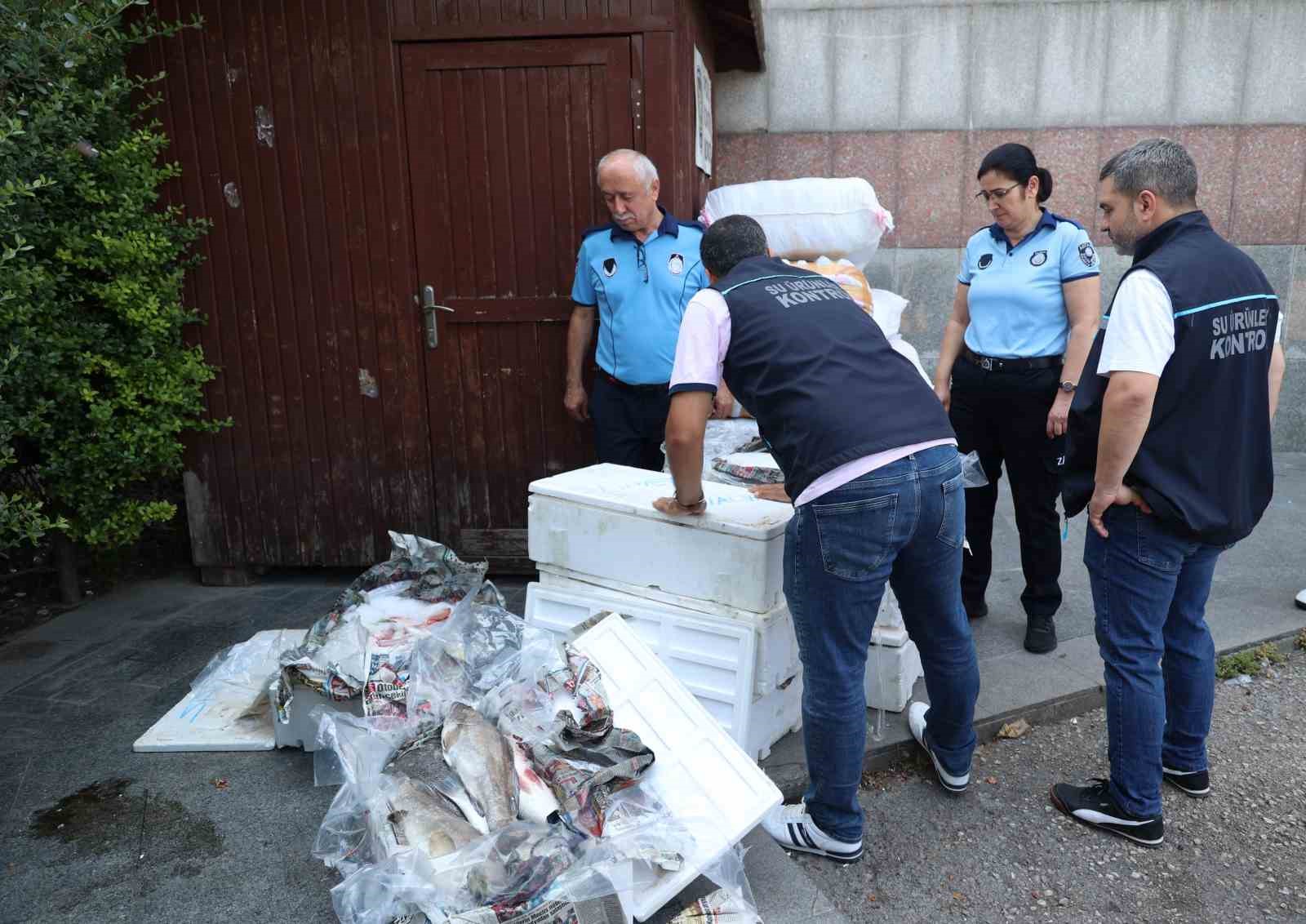 antalya-otogari-nda-balik-operasyonu-260-kilo-ele-gecirildi