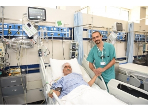 Tek Karaciğeri İkiye Bölüp, İki Hayat Kurtardılar