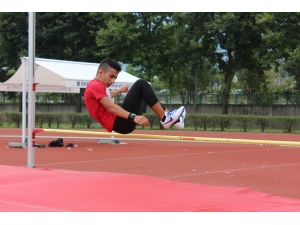 Osmangazili Atletler Ukrayna İçin Yarışacak