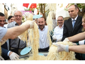 Pişmaniye Festivali’nin İkinci Ayağı İzmit’te Devam Edecek