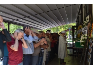 Öldürülen Mali Müşavir Göz Yaşları İle Uğurlandı