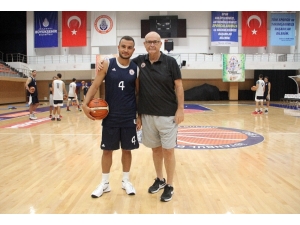 Hakan Yavuz: “4 Yabancıyla Oynama Kararı Aldık”