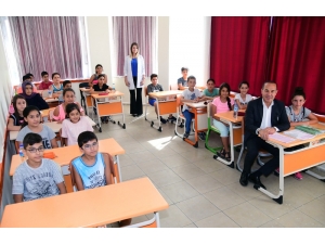 Abem’den Ücretsiz Eğitim Alan Bin 997 Öğrenci Seçkin Liseleri Kazandı