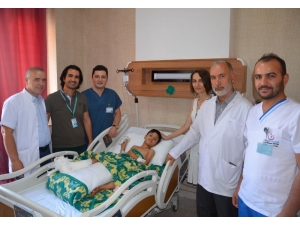 El Parmağı Kopan Çocuğun Eline, Ayak Parmağı Nakledildi