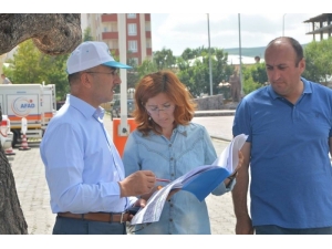 Başkan Köksoy, Kongre Caddesi’nde Sıcak Asfalt Yol Çalışmalarını İnceledi
