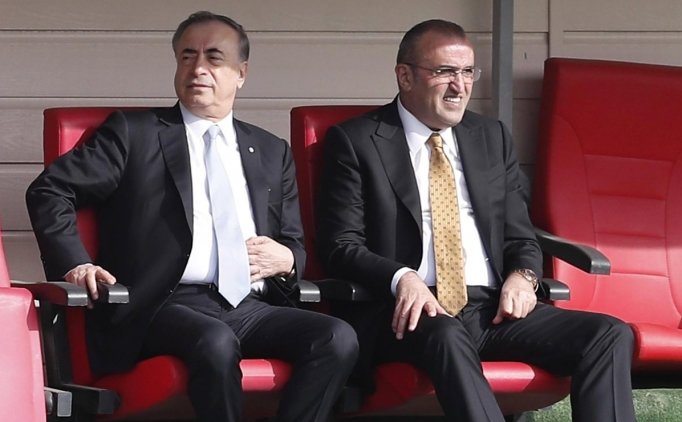 Galatasaray'da Acil Durum! 10 Milyon Euro Aranıyor...
