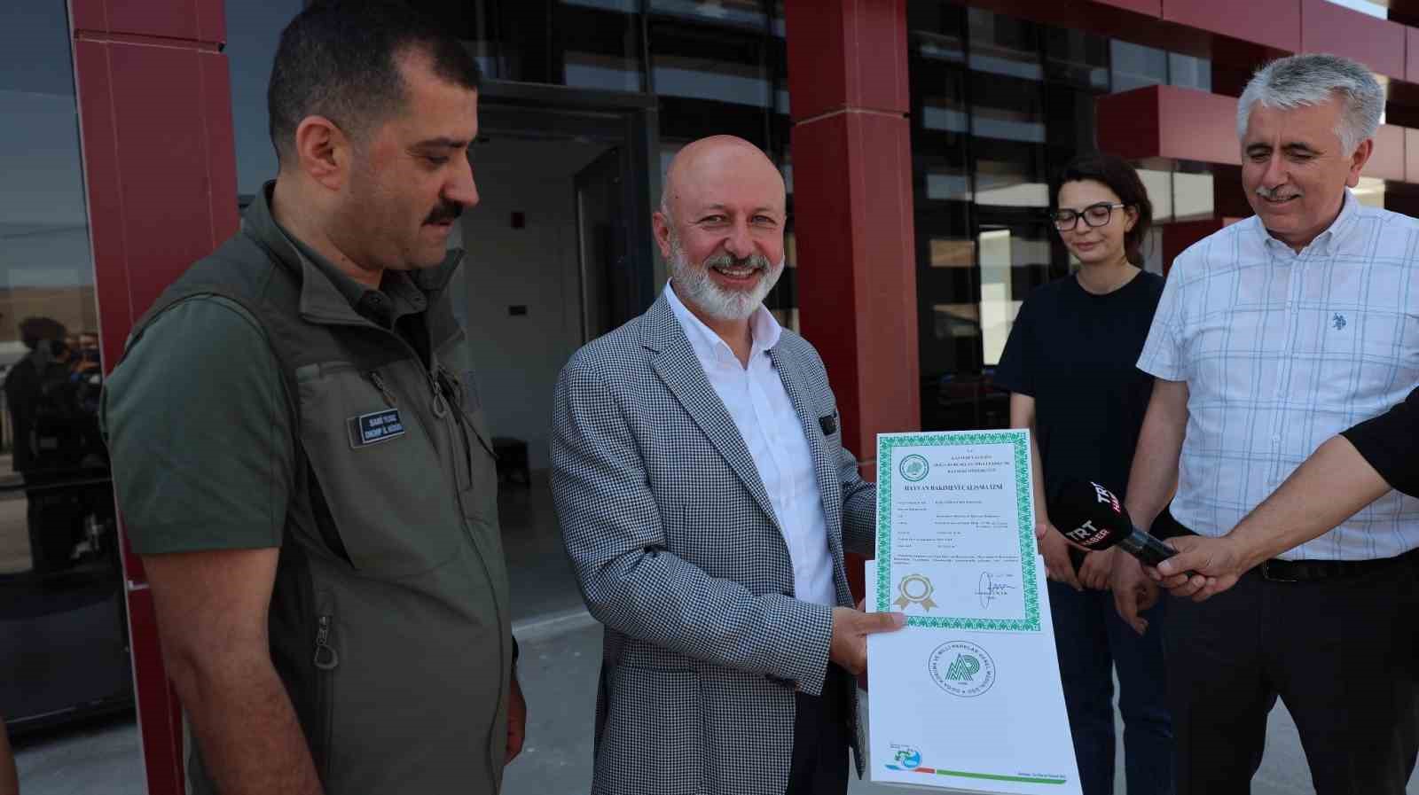 baskan-colakbayrakdar-sehrimize-bir-ilki-daha-kazandirmanin-mutlulugunu-yasiyoruz