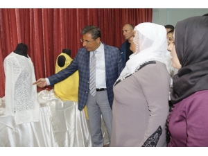 Çay Mahalle Evi Kursiyerlerinden Renkli Sergi