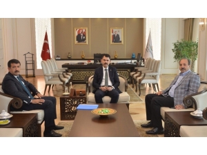 Ekinci, Kentsel Dönüşüm Projelerini Masaya Yatırdı