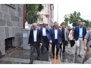 Ak Parti Kars Milletvekilleri Kültür Sanat Merkezi’ni Gezdi