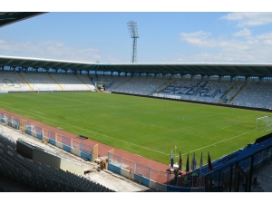 Büyükşehir Statta Hummalı Çalışıyor