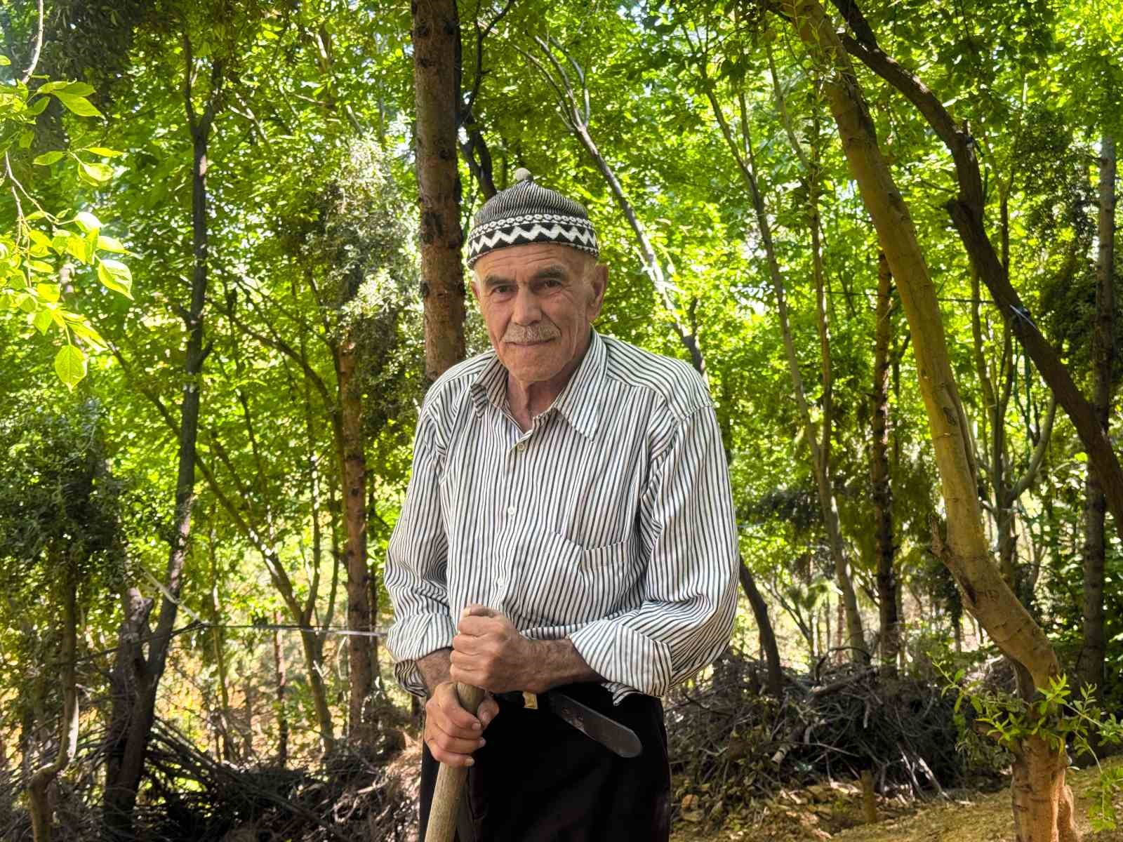 31-yilda-25-bin-agac-dikerek-kurak-araziyi-oksijen-sahasi-yapti