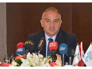 Bakan Ersoy, Moskova’daki Türkiye Festivali’ne Katılacak