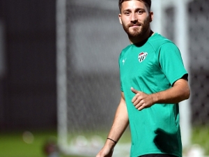 Tunay Torun, Bursaspor’daki İlk Antrenmanına Çıktı