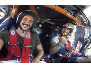 Pelin Akil’den Eşi Anıl Altan’a Tam Puan