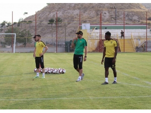 Yeni Malatyaspor’da Erol Bulut İdeal On Biri Oluşturmada Zorlanıyor