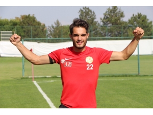 Eskişehirspor’un Genç Yıldızı Yeni Sezona Hazır