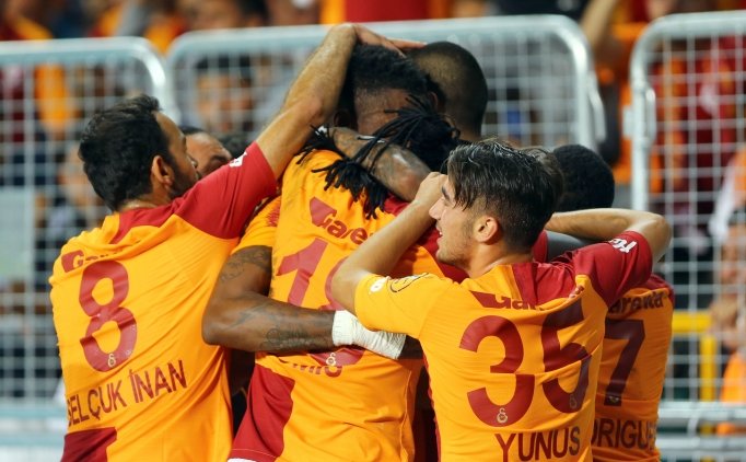 Galatasaray Kadrosunu Koruyarak Başlıyor