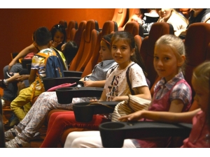 Çocukların Sinema Keyfi