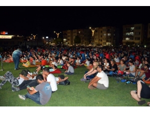Çatlıdere Ve Siteler Mahallelerinde Sinema Keyfi