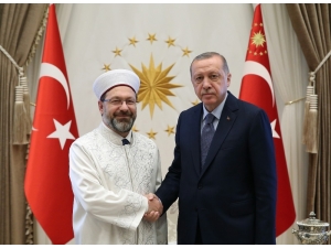 Cumhurbaşkanı Erdoğan Kurban Bağışında Bulundu