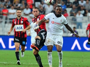 Uefa Avrupa Ligi: Medipol Başakşehir: 0 - Burnley: 0 (Maç Sonucu)