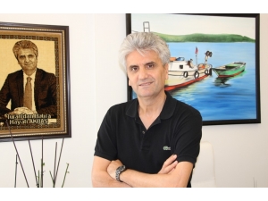 Doç. Dr. Hayati Akbaş: "Dövme Kesinlikle Yasaklanmalı"