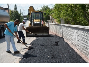 Kartepe’de Asfalt Çalışmaları Sürüyor