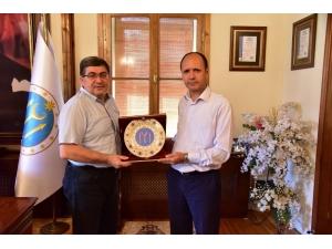 Ak Parti Bozüyük İlçe Teşkilatından Başkan Can’a Ziyaret