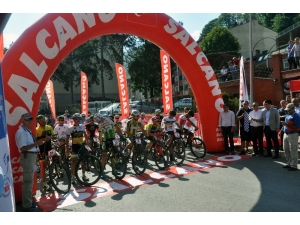 8’nci Uluslararası Yenice Kupası Dağ Bisiklet Yarışları Start Aldı