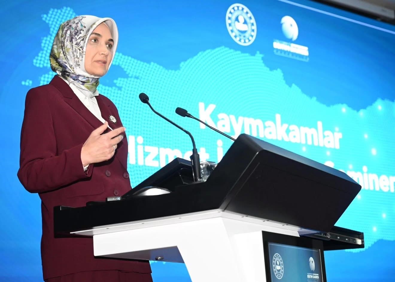 icisleri-bakan-yardimcisi-kubra-guran-yigitbasi-kaymakamlarla-bulustu