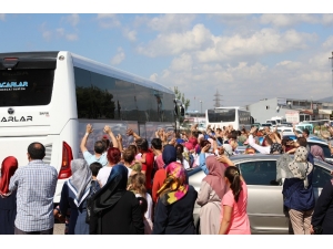Körfez’de Hacı Adayları Dualarla Uğurlandı