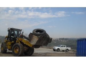 İzmit’te Atık Lastikler Geri Dönüşüme Gidiyor