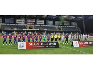 Spor Toto 1. Lig: Kardemir Karabükspor: 0 - Adana Demirspor: 1 (İlk Yarı)