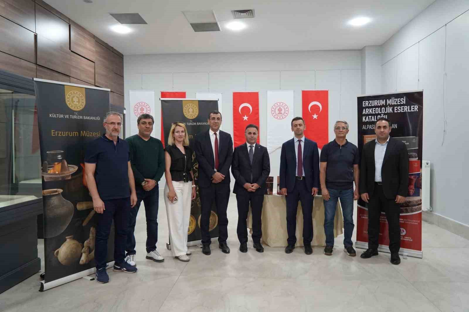 erzurum-muzesi-arkeolojik-eserler-katalogu-tanitildi