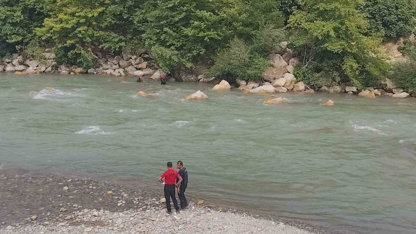 alanya-da-cayda-kaybolan-genci-arama-calismalarina-yarin-devam-edilecek