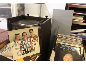 Moda, Nostaljik Müziğe Yön Veriyor