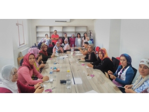 Terörle Anılan İlçede Kadınlar Organik Oyuncaklar Üretiyor